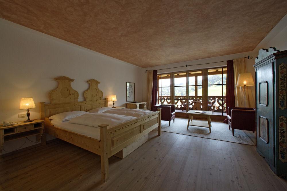 Romantik Hotel Turm Fiè Εξωτερικό φωτογραφία